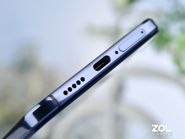 到底怎樣設計的手機 才能抓住愛美人群的心?